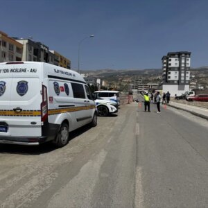 motosiklet kazasi surucu hayatini kaybetti 2a5hvyuI