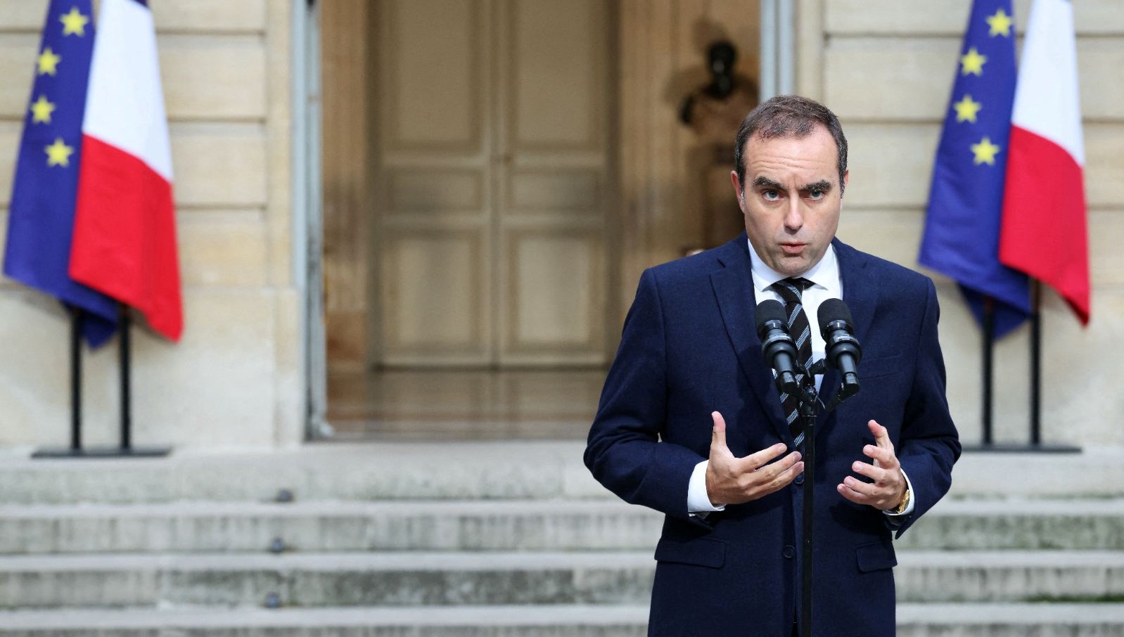 fransada yeni hukumet kuruldu WQUI58cM