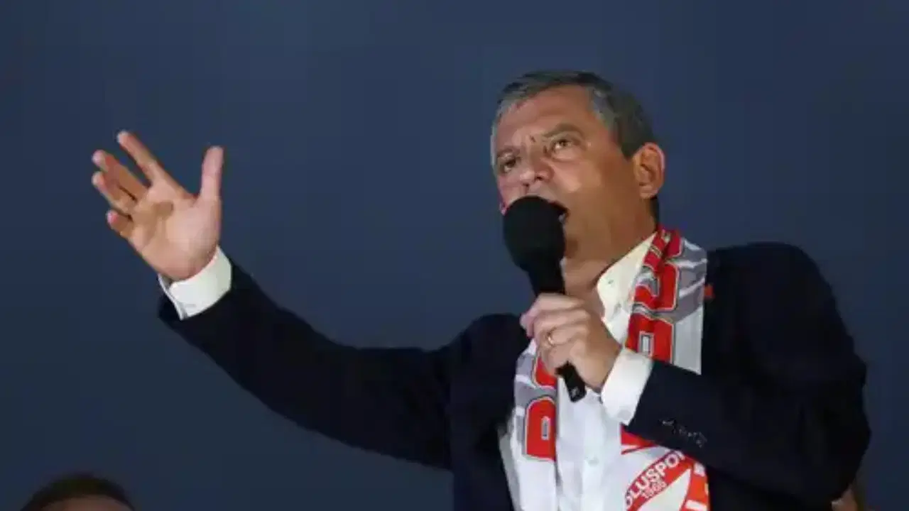 ozgur ozelden 200 gun mesaji saat vererek cagri yapti q3zHIrwd