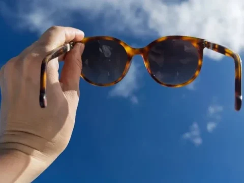 Yaz Mevsiminde Göz Sağlığınızı Korumanın Yöntemleri