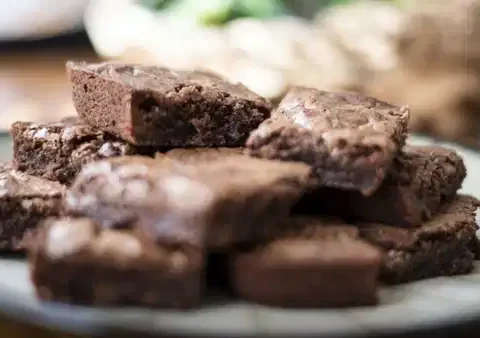Cikolata krizlerine en masum cozum unsuz ve sekersiz fit brownie ESczMlel